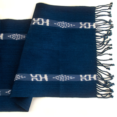 indigo-blue-navy-and-white-batik-arrow-handwoven-table-runner