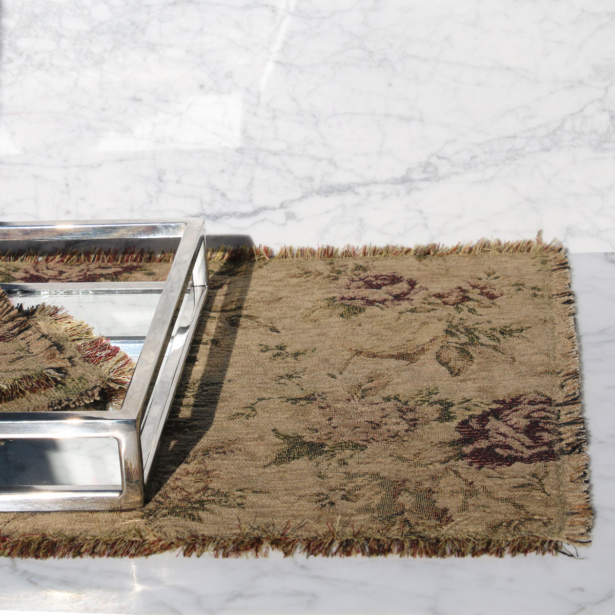 vintage-green-brown-rose-floral-table-runner