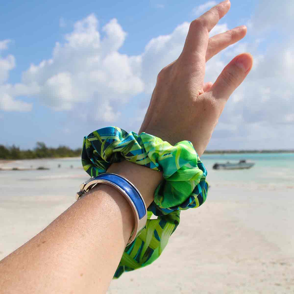 high-quality-italian-silk-scrunchie