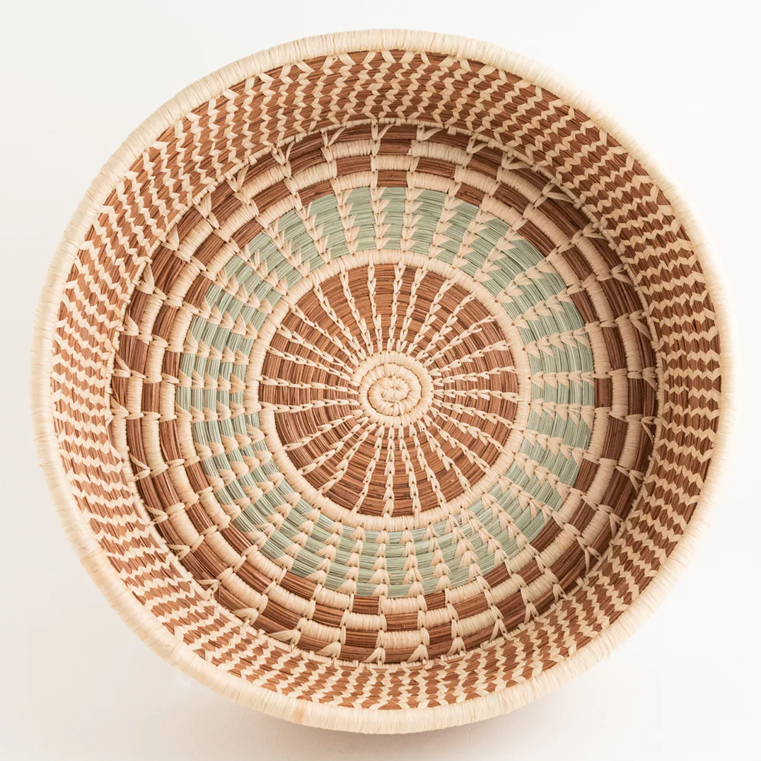 large-harvest-fruit-basket