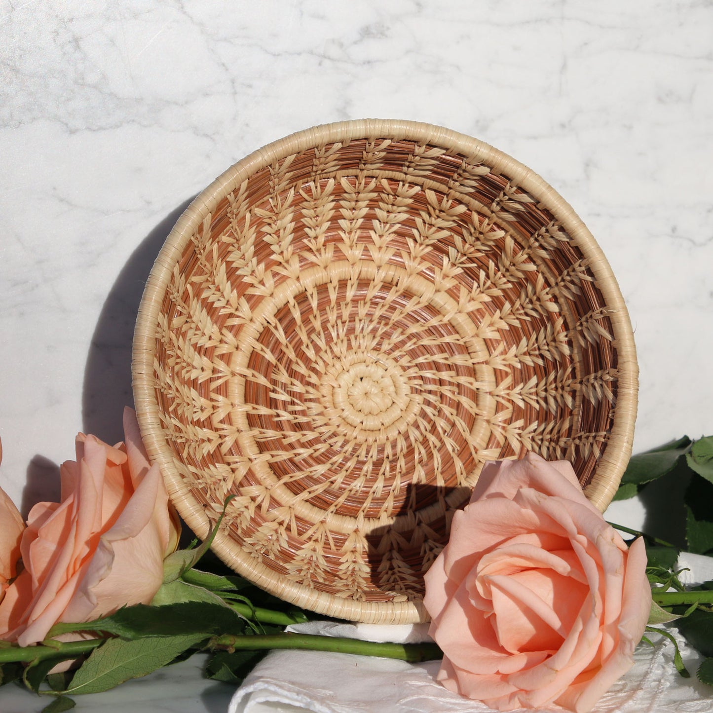 round-basket-bowl-chip-fruit-bread-basket