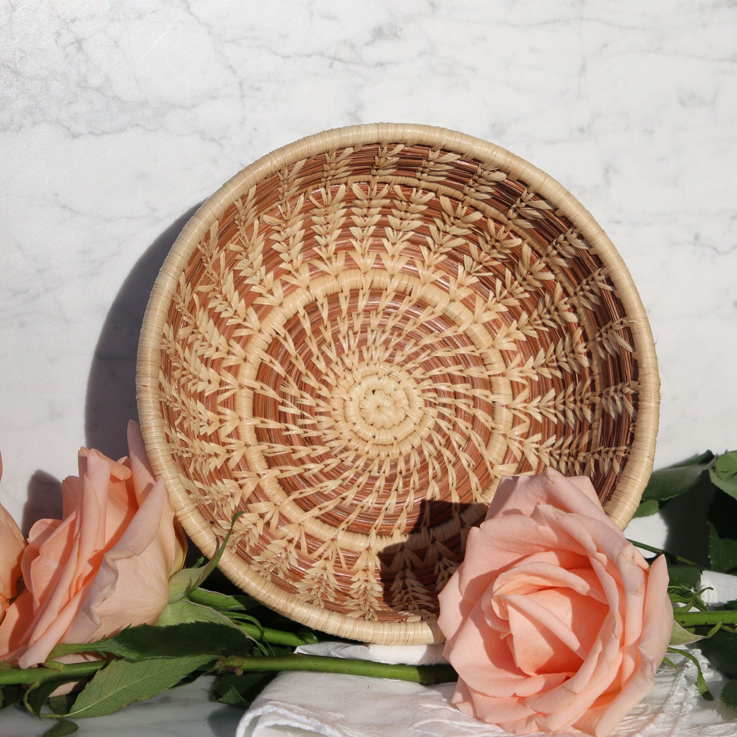 round-basket-bowl-chip-fruit-bread-basket