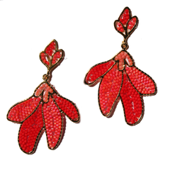coral-hand-beaded-gold-frame-flower-earring-dangling-long