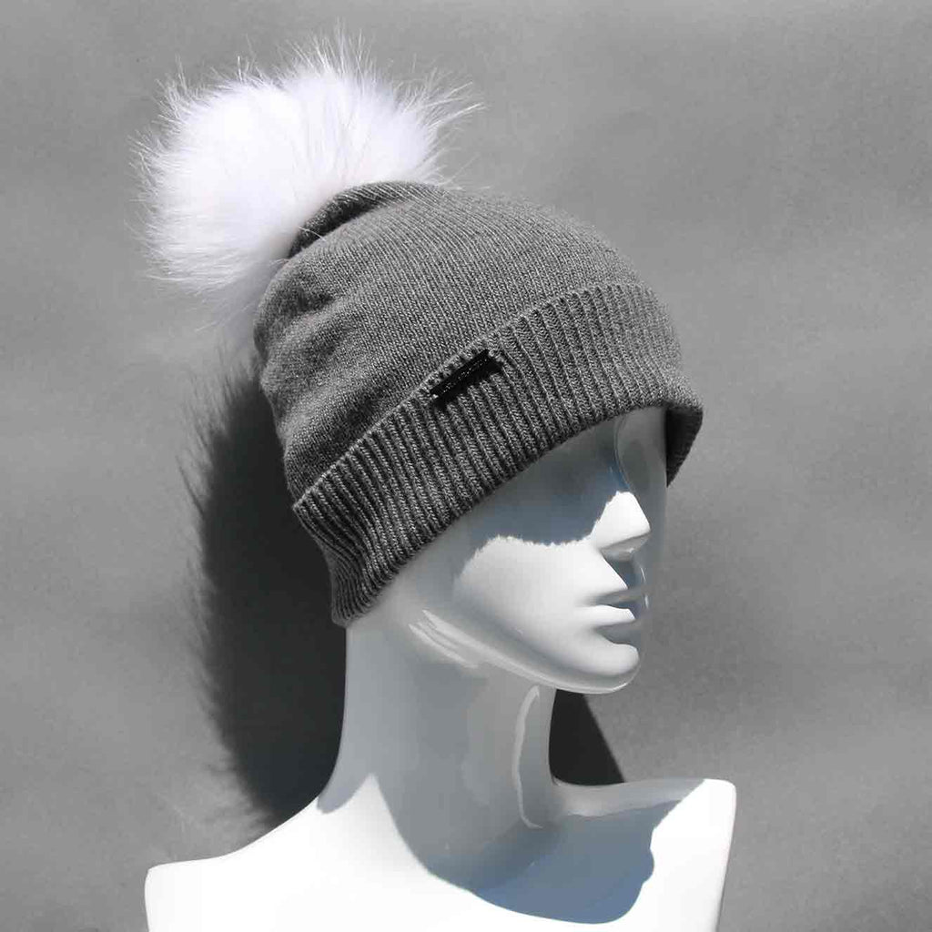 ultimate-gray-cashmere-beanie-with-white-fox-fur