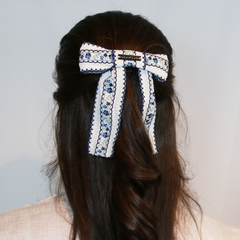 Embroidered Floral Hair Clip / 2 Colors